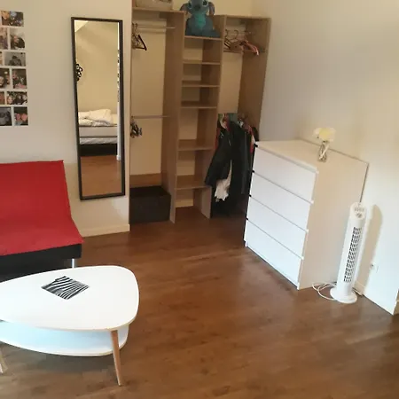 Jolie Maison Au Bord De La Riviere Semesterbostad Vivonne